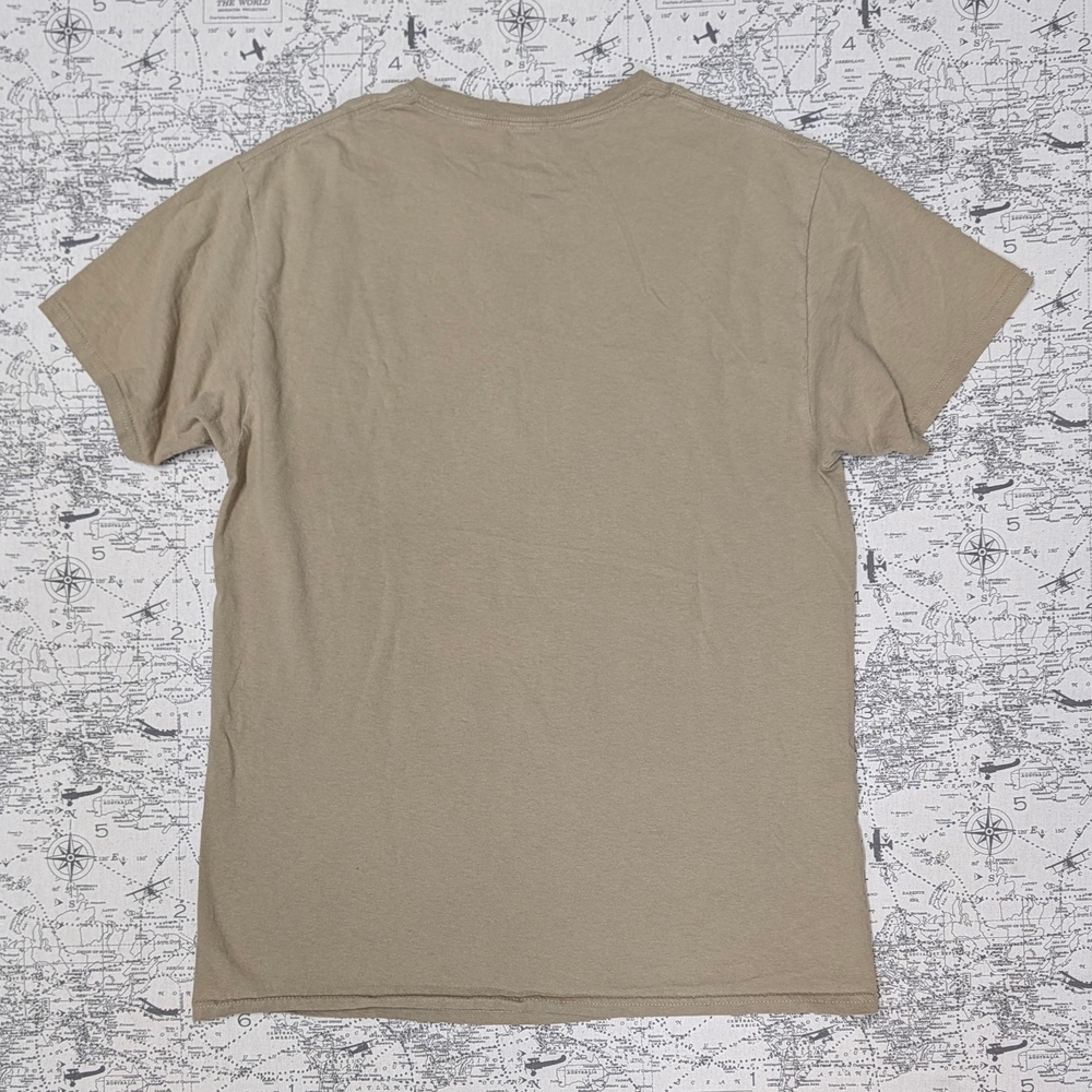 Billie Eilish Anime Portrait Graphic Tee in Tan Size Medium - Picture 4 of 4
